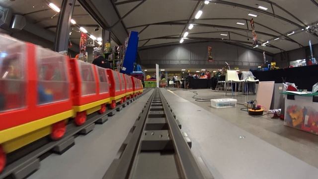 Lego Duplo Long Passenger Train Setup смотреть онлайн