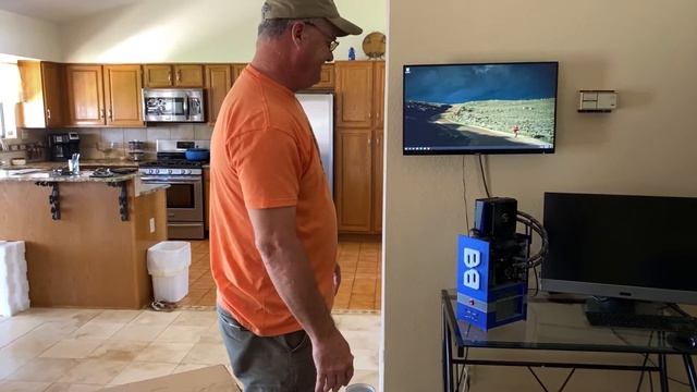 Binary Bicycles Gets a New Computer смотреть онлайн