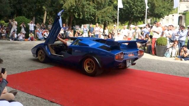 Valentino Balboni driving Countach Wolf 1120202 off red carpet at Villa Erba смотреть онлайн