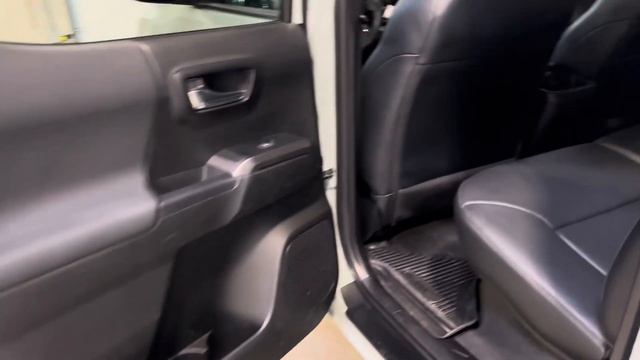 DealerShift - 2023 Toyota Tacoma TRD Off-Road смотреть онлайн