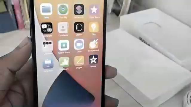 IPhone 12 blue Unboxing with case смотреть онлайн