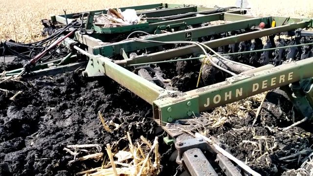 Новый тест драйв Джон Дир в грязи#New test drive John Deere in mud смотреть онлайн