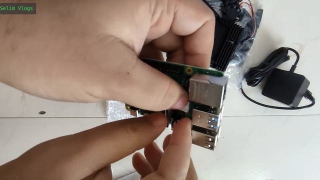 Raspberry Pi Board Unboxing(Mini Single Board Computer under 6000 Rs) смотреть онлайн