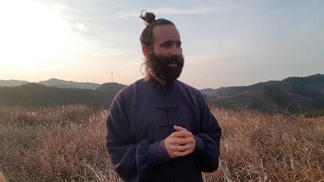 Hermit - For 50 year he lives in caves смотреть онлайн