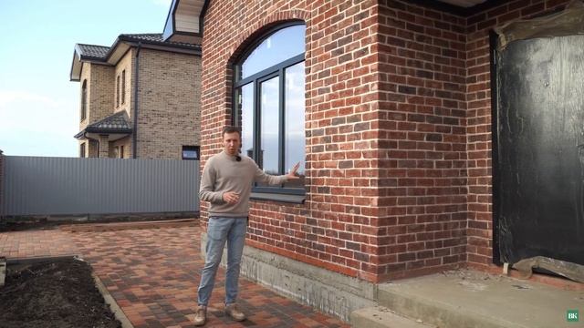 Универсальный проект дома. Кирпич ручной формовки Райтбрик Моне смотреть онлайн