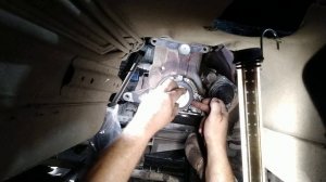 Нива замена сальника коленвала   ждём 4 часа