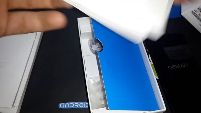 LG Google Nexus 5: UnBoxing, with Android Kitkat 4.4 смотреть онлайн