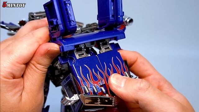 He's Back! Blackapple Optimus Prime смотреть онлайн