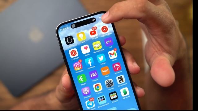 iPhone 14 Pro - A NOVA COR ROXO PROFUNDO смотреть онлайн