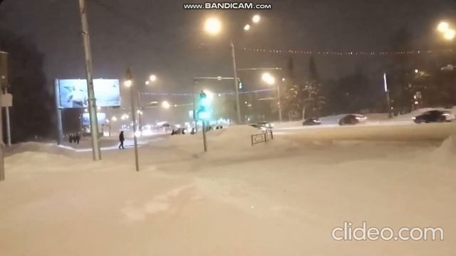 город уфа кольцо на госцирке,проспект уфимский трамвай. сильный снегопад ветер. 15 января 2022 смотреть онлайн