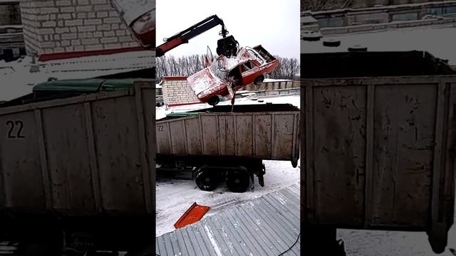 Погрузка москвич 2140, смотреть всем!!! смотреть онлайн