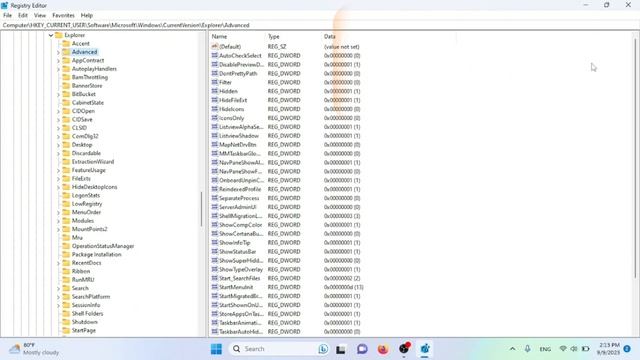 Show Seconds in the System Clock in Windows 10 and 11 | Show seconds In Taskbar Clock | смотреть онлайн