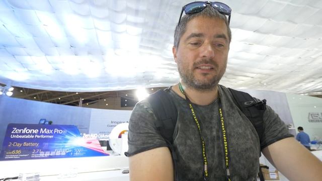 ASUS Zenfone 5z - [Computex Taiwan] смотреть онлайн