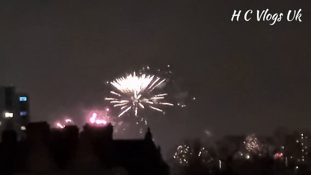 London Fireworks 2023 view From My Window || H C Vlogs Uk || смотреть онлайн