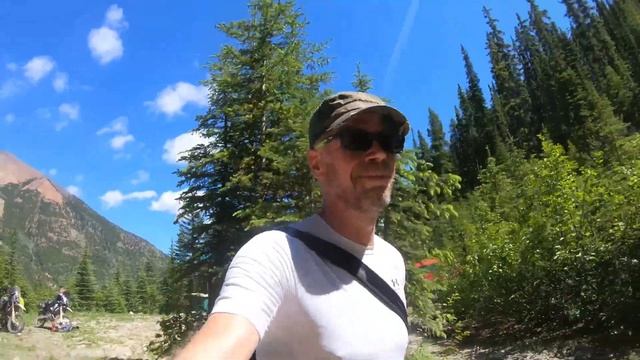 Husky 501s Mountain Adventure (Welsh Lake - Invermere BC) смотреть онлайн