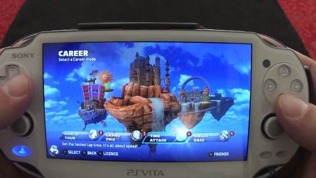 PSVita - SONIC & All Stars Racing Transformed Hands On смотреть онлайн