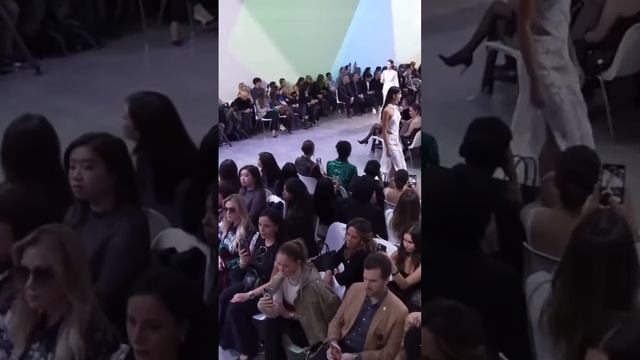 Elie Saab RTW Spring/Summer 2023 Collection смотреть онлайн