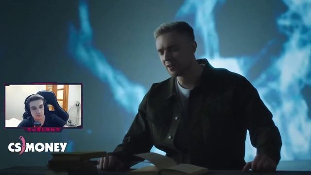 Эвелон смотрит Егора Крида - Москвичи (к 75-летию Победы) смотреть онлайн