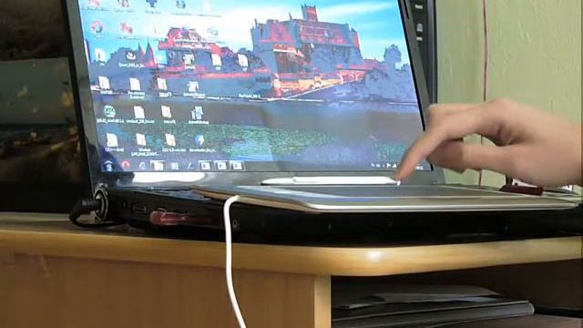 Native Win7 Multitouch with Wacom Bamboo Fun Pen&Touch tablet смотреть онлайн