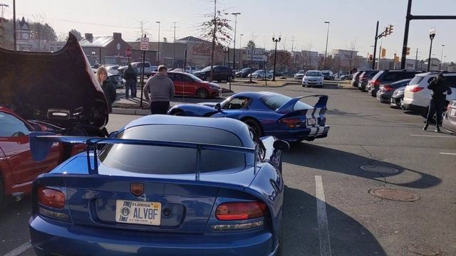 Cammed SR II Viper Pulling Out Of Cars And Coffee