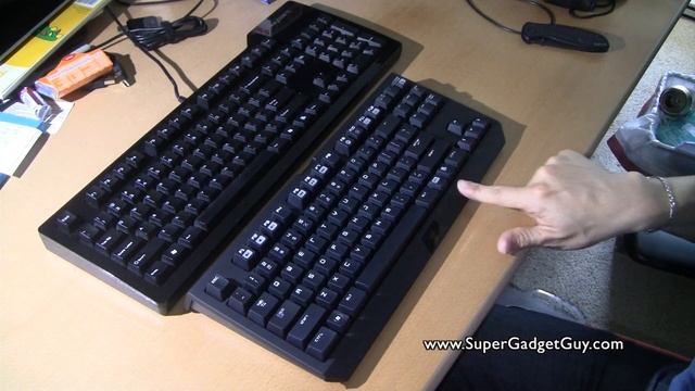 RAZER BLACK WIDOW TOURNAMENT Gaming Keyboard UNBOXING HD 1080p смотреть онлайн