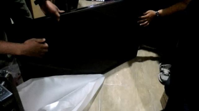 Unboxing LED TV LG 49 inchi смотреть онлайн
