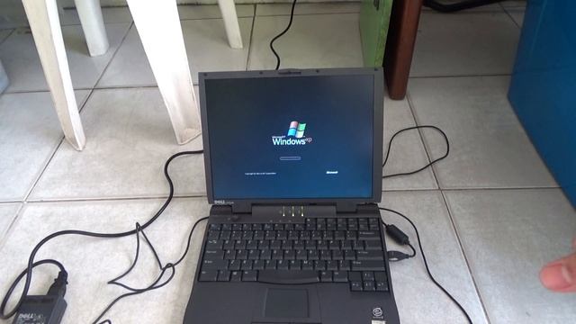 Testing a 20++ Year Old Dell Pentium 2 Laptop | Still Working!?!? FIND OUT смотреть онлайн