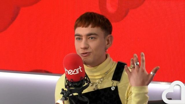 Olly Alexander can't deal with complaints he's too sexy for TV смотреть онлайн