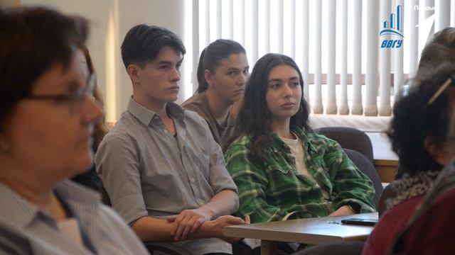 В ВВГУ прошёл фестиваль «Научные каникулы» смотреть онлайн