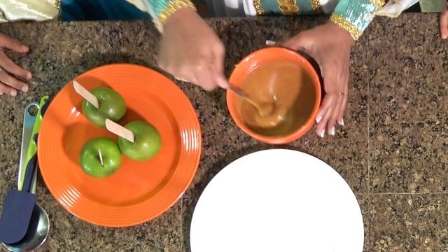 Caramel Apples for Halloween смотреть онлайн