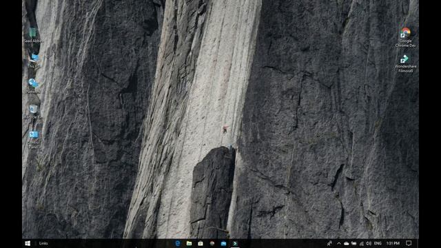 How To Center Taskbar Icon Without Using Any Software | Solution Core смотреть онлайн