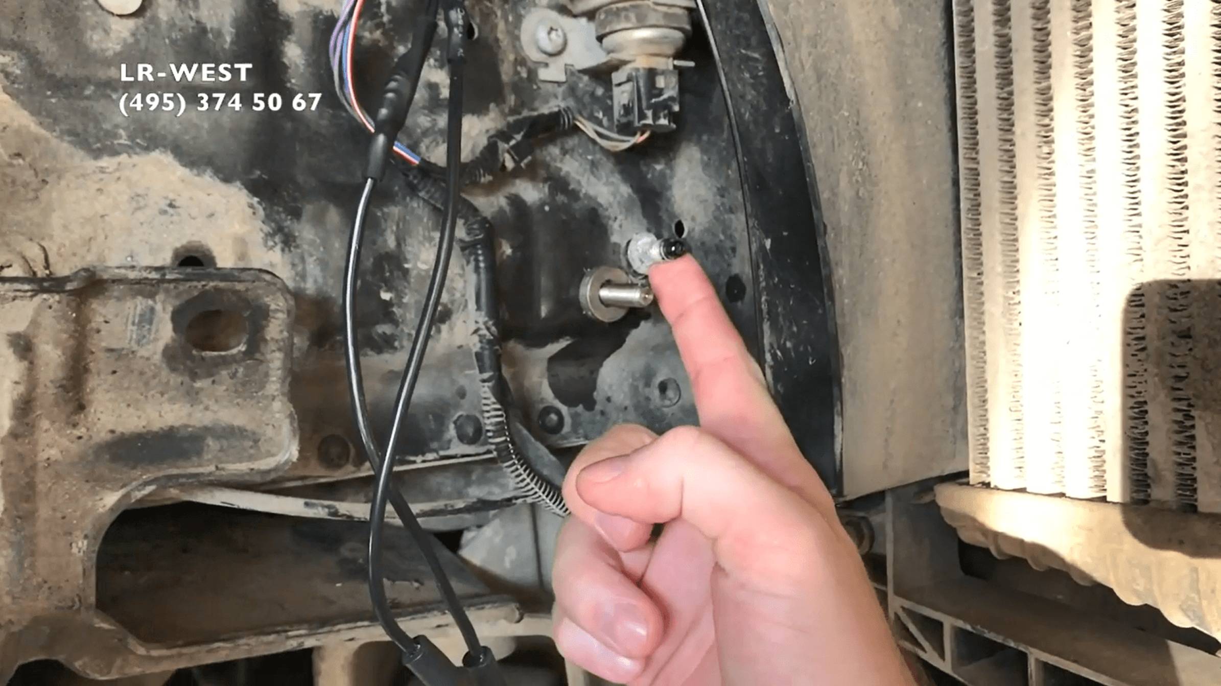 Шпилька массы на Range Rover L405 и L494. Индикации неисправностей на панели приборов. смотреть онлайн