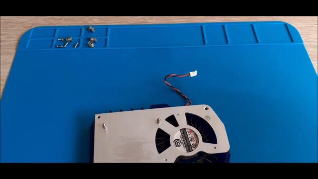 Cleaning Sapphire X1650 PRO graphics Cards смотреть онлайн