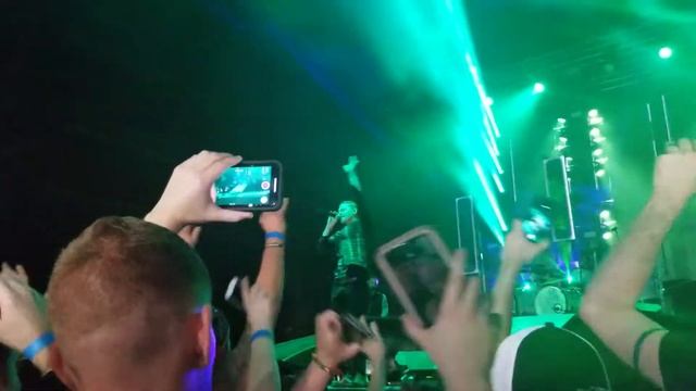 Shinedown - Get Up смотреть онлайн