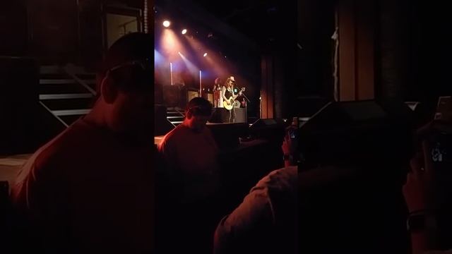 Cadillac Three - Graffiti смотреть онлайн