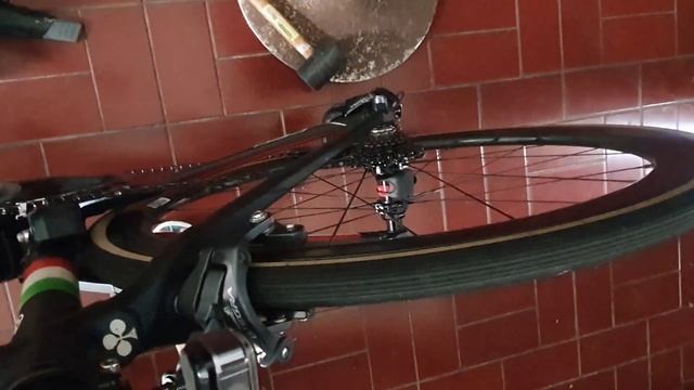 Hacking groupset Shimano Ultegra Di2 lama, supaya bisa Synchro Shift dan Button Remap смотреть онлайн