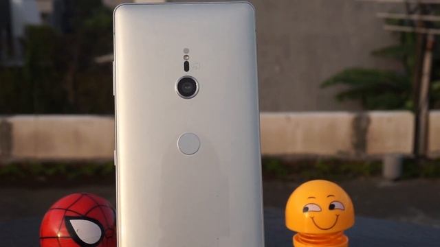 LIKE 3D CURVE DESIGN OR U DISPLAY l Xperia XZ3 VS Pixel 3 XL (Still Worth Both Phone In 2022?) смотреть онлайн