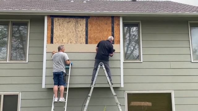 DIY How to Cover Up a Window with Siding смотреть онлайн