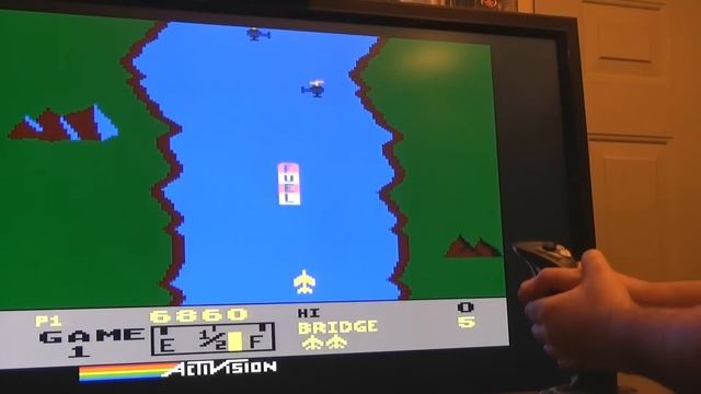 River Raid (Atari 5200) with Analog Flight Stick in MAME смотреть онлайн