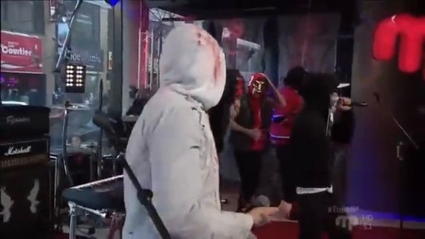 Hollywood Undead Live at Musique Plus Undead