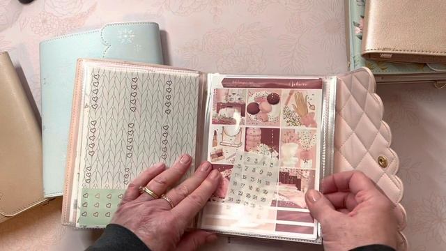 Simply Gilded sticker album storage смотреть онлайн