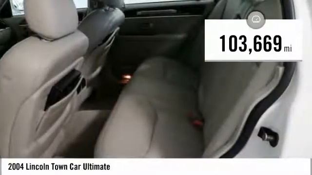 2004 Lincoln Town Car Ultimate Used T665642 смотреть онлайн