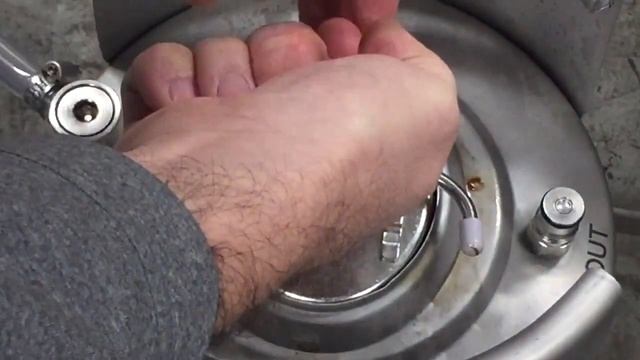 Best way to put on lid for homebrew keg without leaks смотреть онлайн
