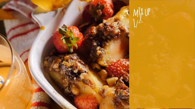 Best Apple Tumble Baked left overs Honey Crisp Apples & Strawberries, honey, maple syrup & nuts смотреть онлайн