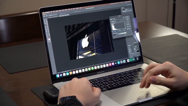 30 Second Commercial for Apple MacBook Pro смотреть онлайн