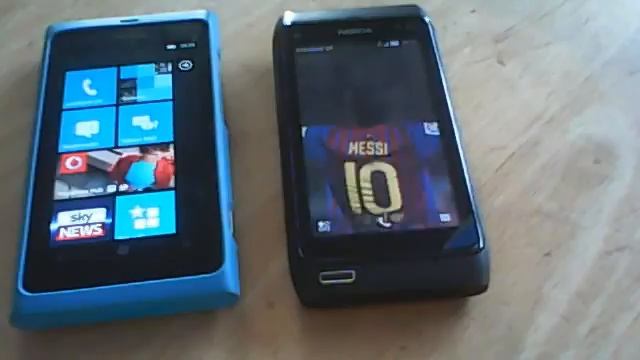 NOKIA N8 VS NOKIA LUMIA 800 смотреть онлайн