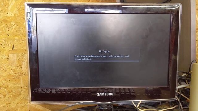 2008 Dell Optiplex 755 (DT) running Windows 8.1 Pro x86 смотреть онлайн