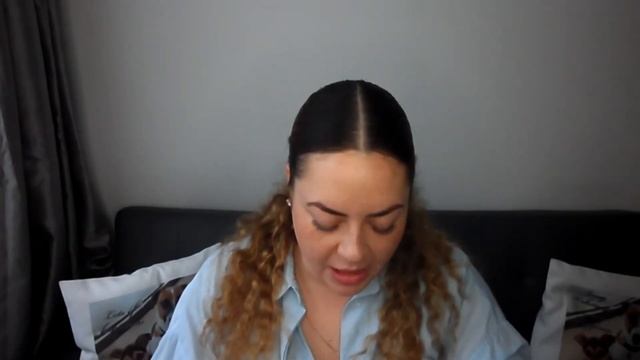 I'm finally trying the Kylie Jenner lip kit - I KNOW I'M LATE!! смотреть онлайн