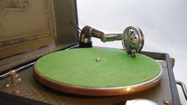 Brunswick Portable 104 Phonograph WMV смотреть онлайн