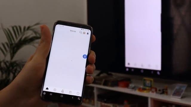 JOGANDO ROBLOX DE CELULAR NA TV DA SALA смотреть онлайн